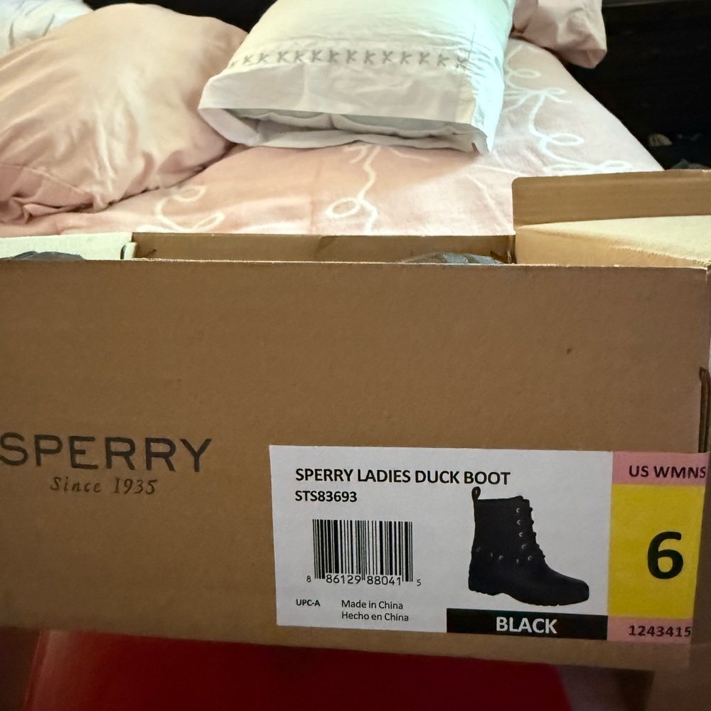Sperry Women's Black Duck Boots
